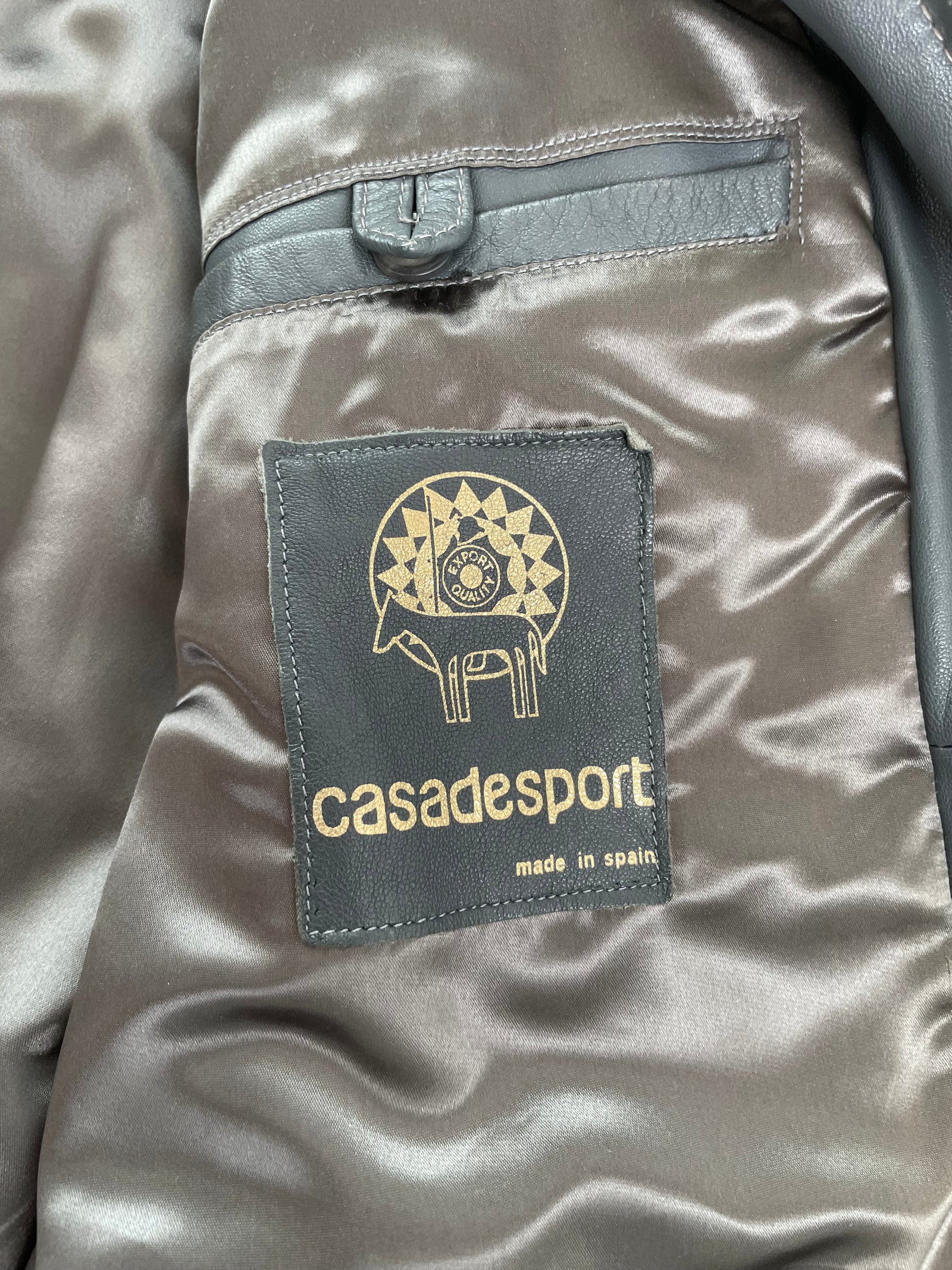 Pleated leather jacket